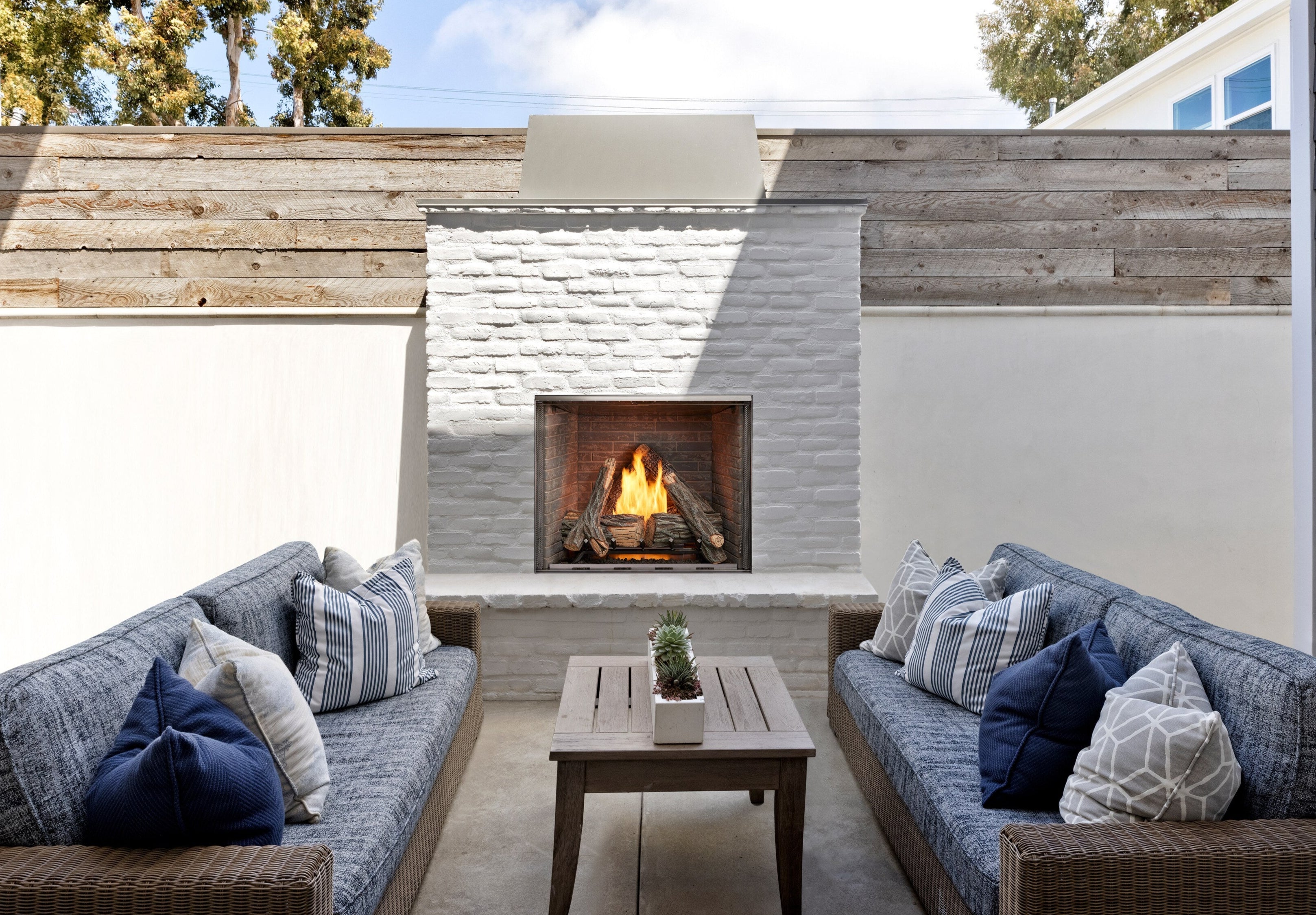 36" Courtyard Outdoor Vent Free Fireplace