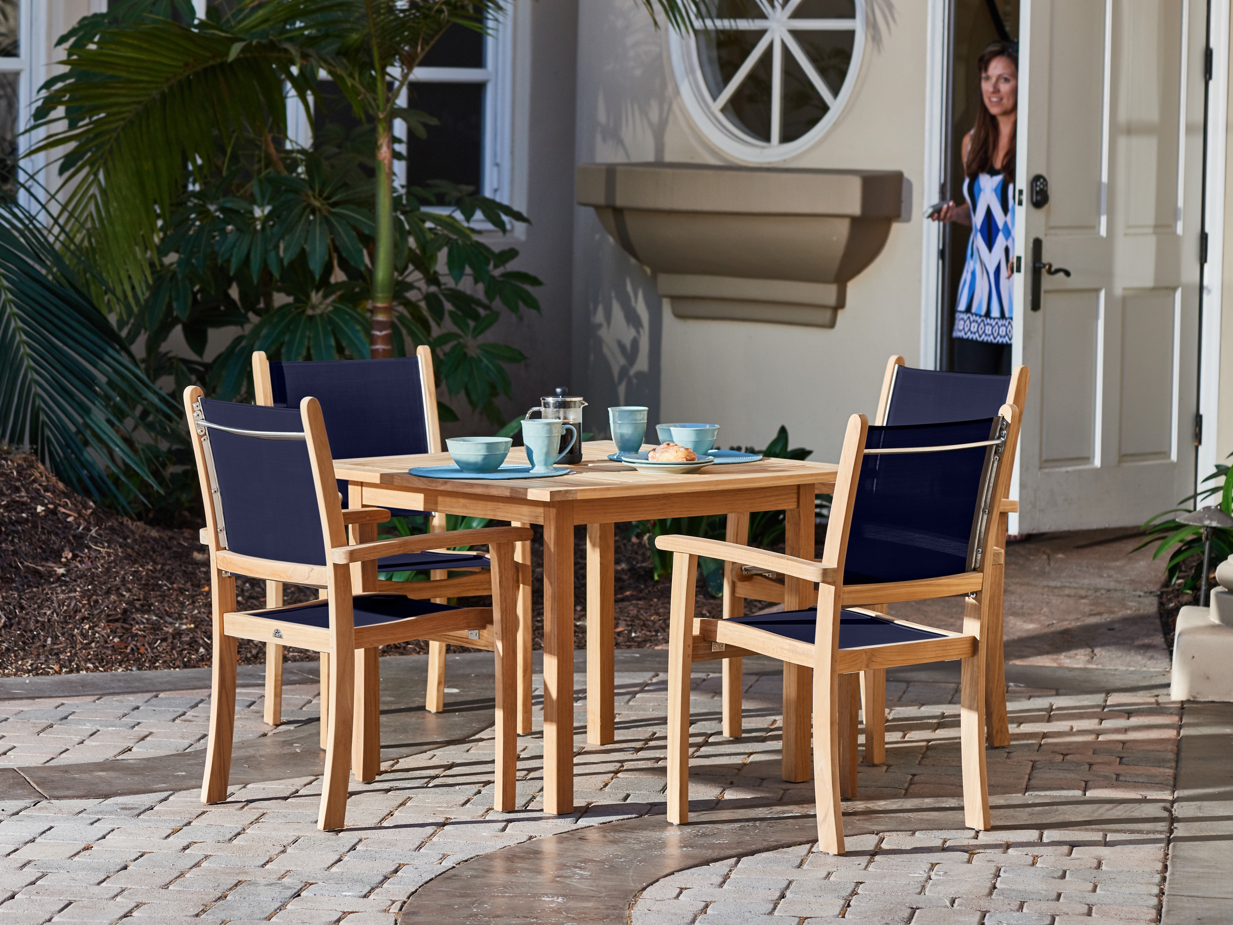Pearl Dining Set