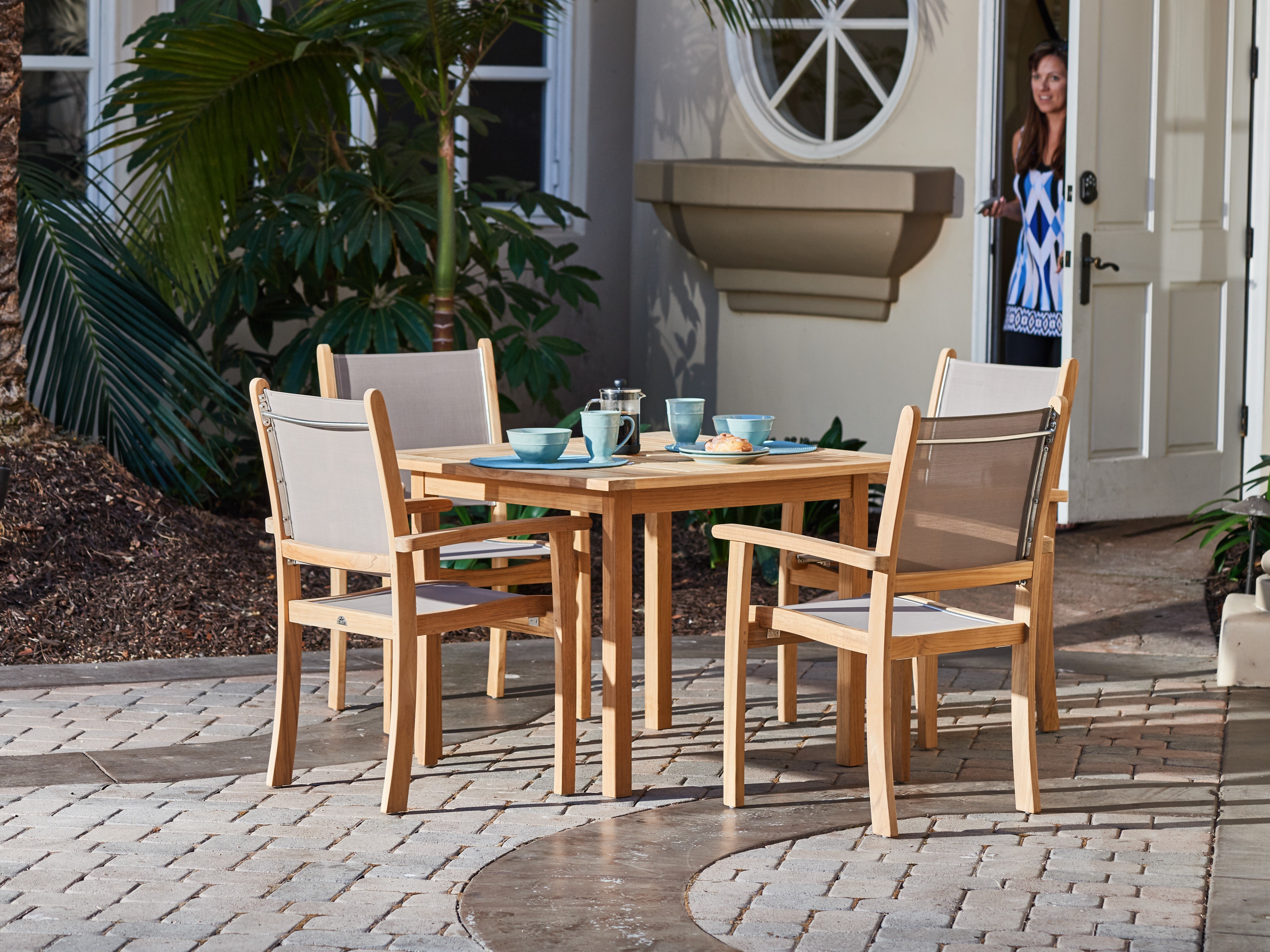 Pearl Dining Set