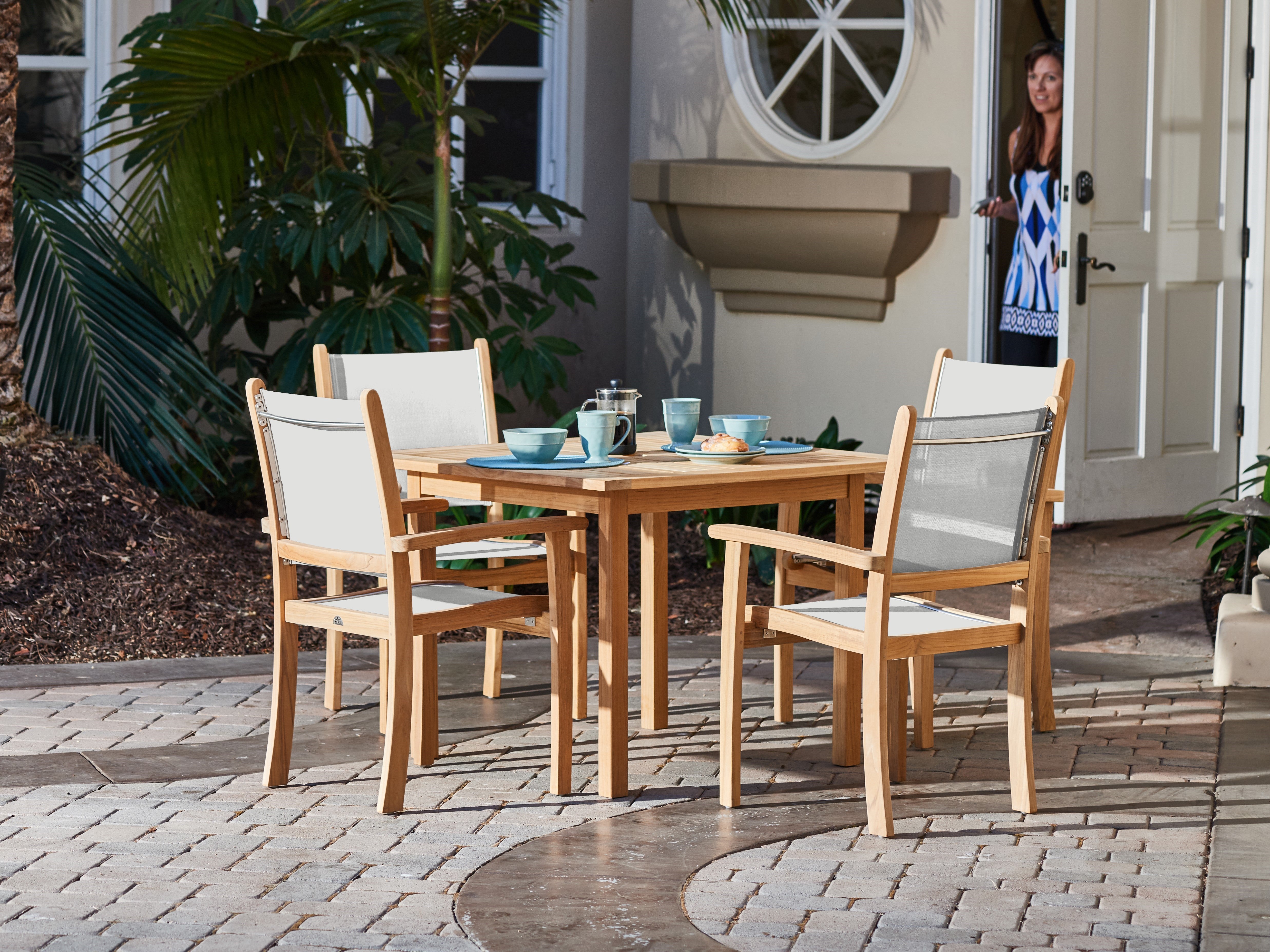 Pearl Dining Set