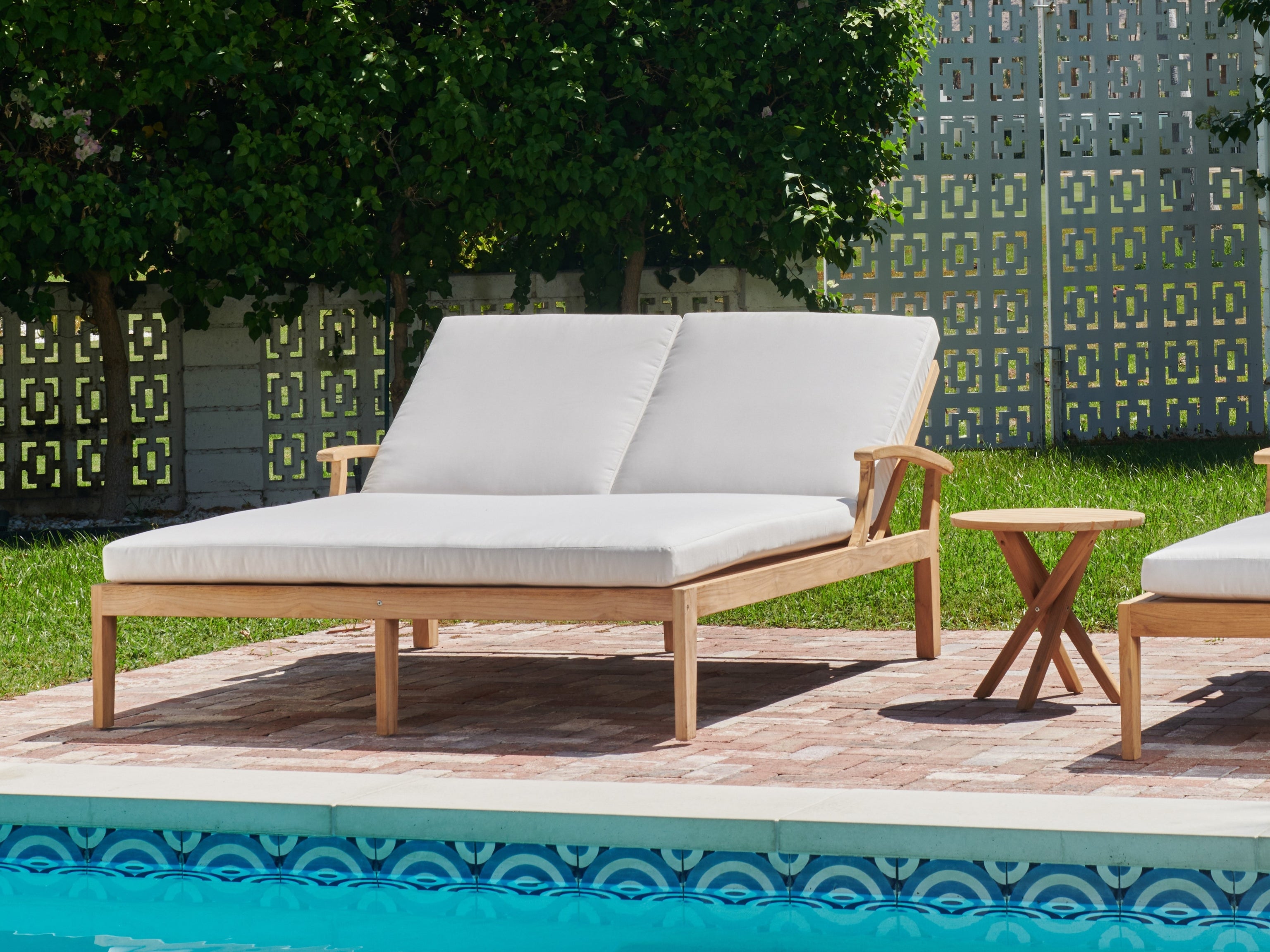 Delano Double Sun-Lounger