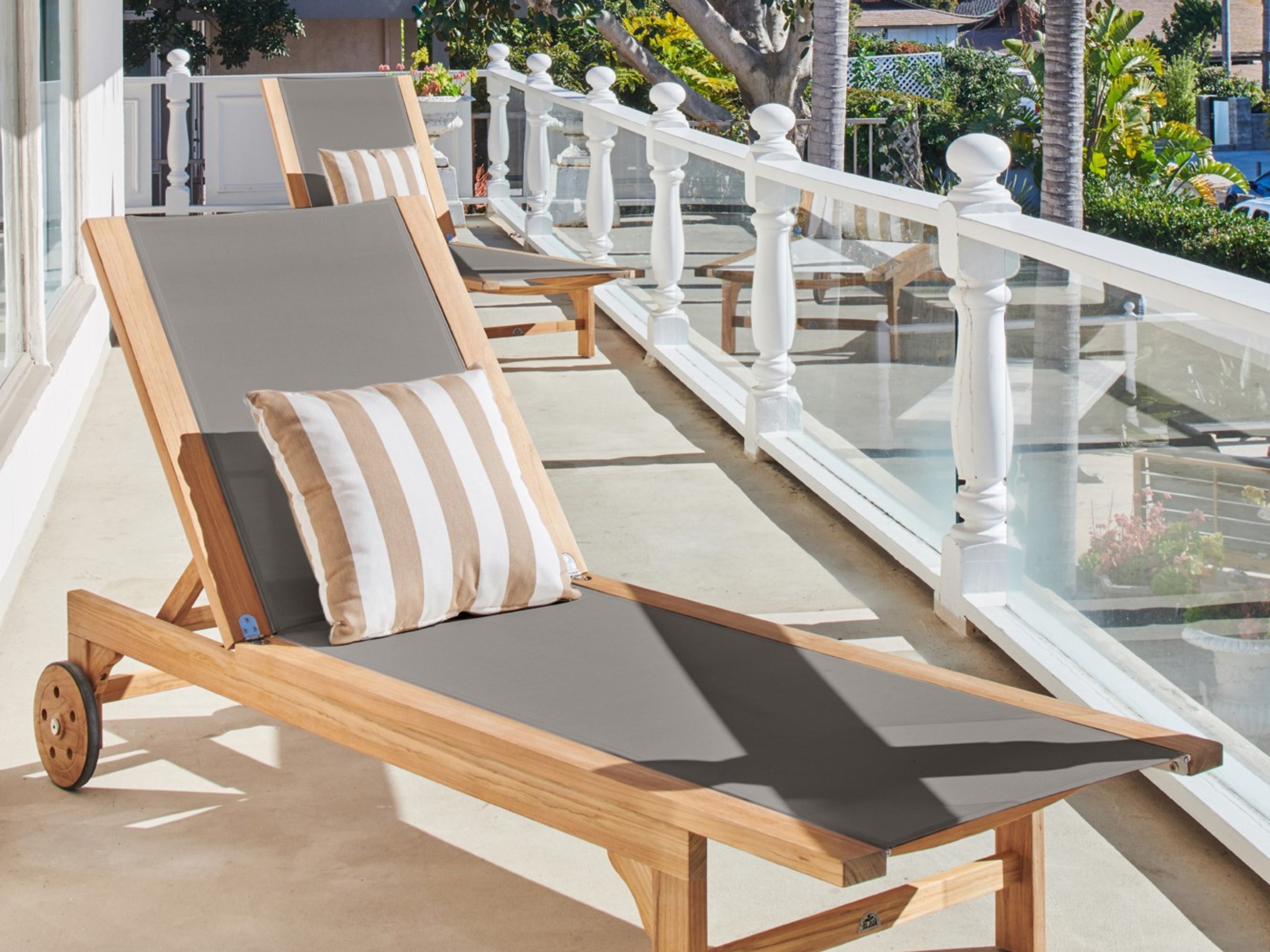 Montauk Sun-Lounger