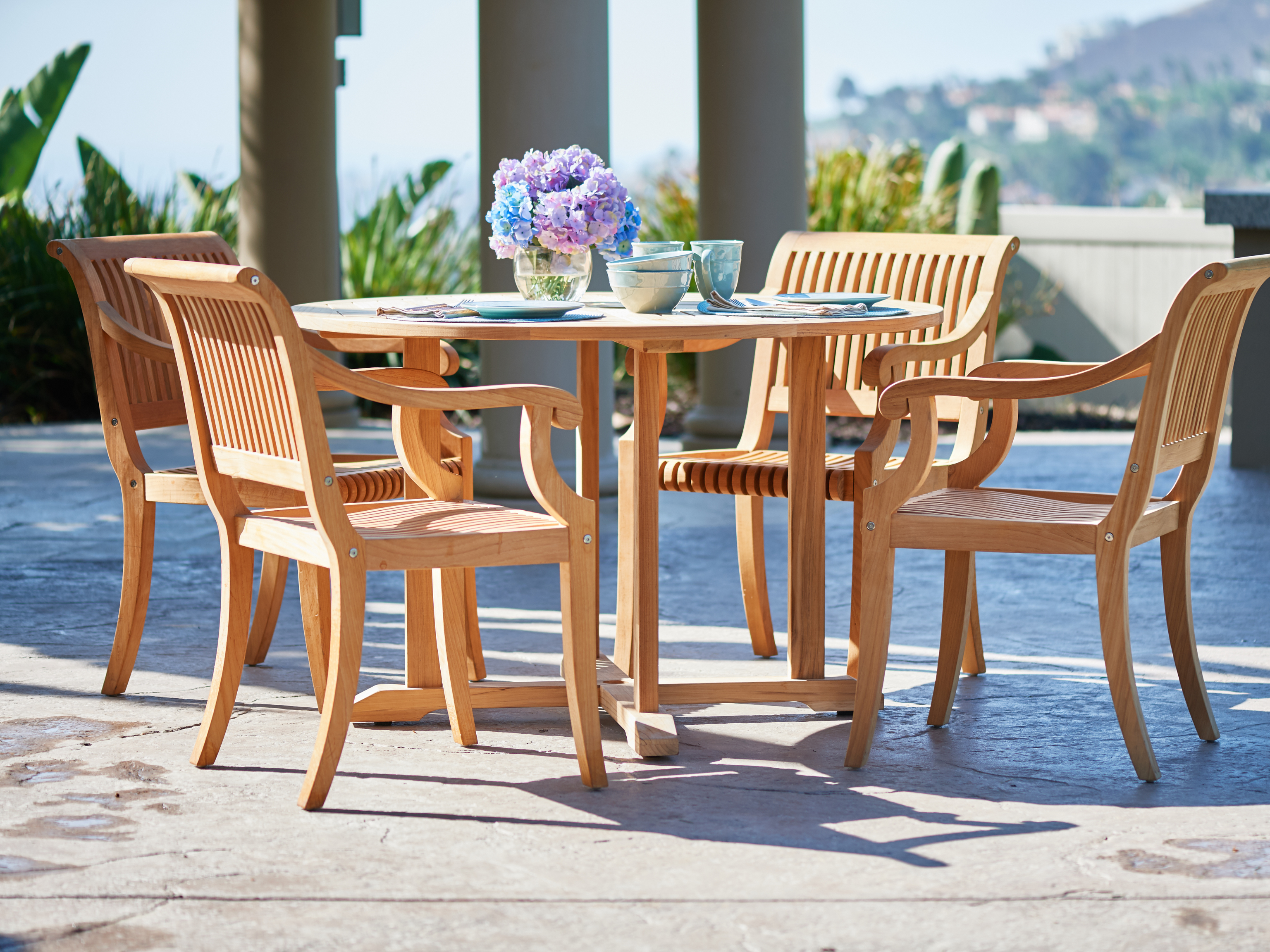 Curtis 47" Round Dining Table