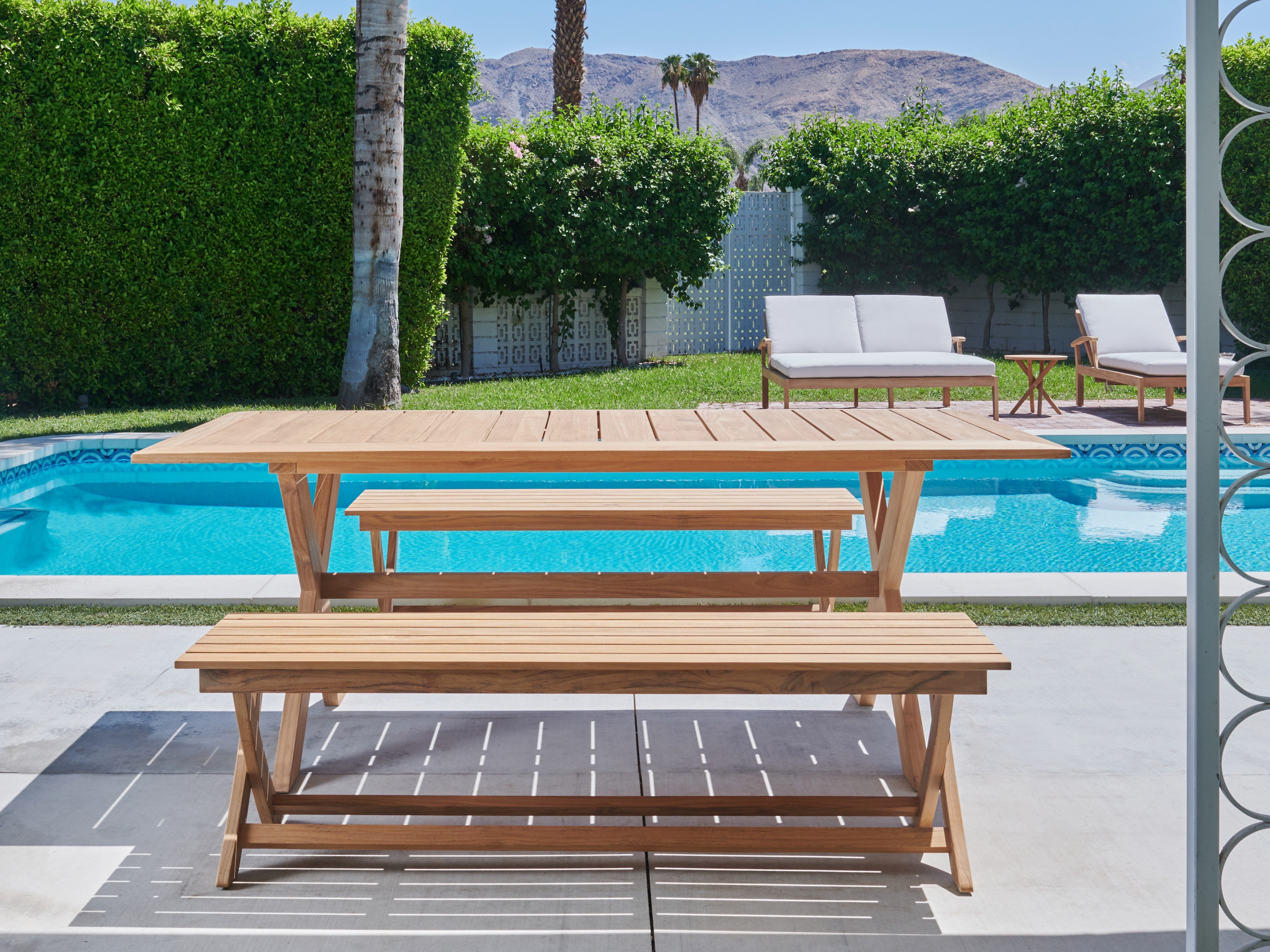 Oakville Dining Table