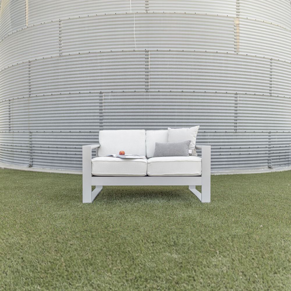 Nordic Loveseat